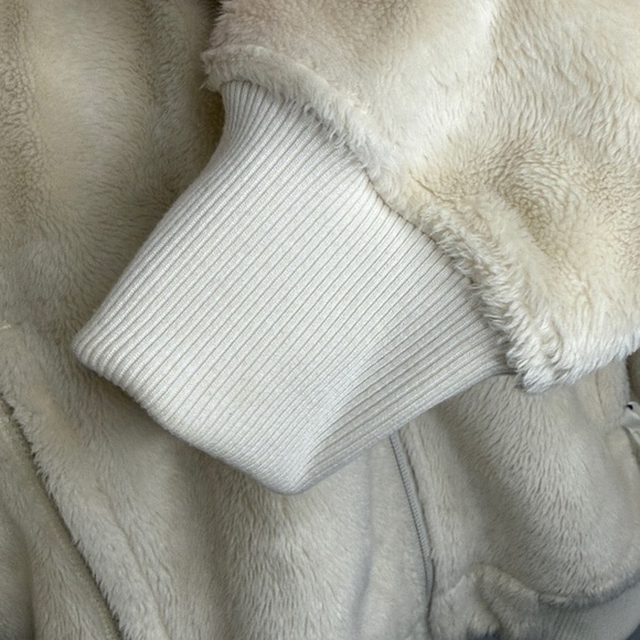 The North Face Women’s Osito Lux Jacket Teddy Fleece Full Zip Sweatshirt - Small - Picture 13 of 16